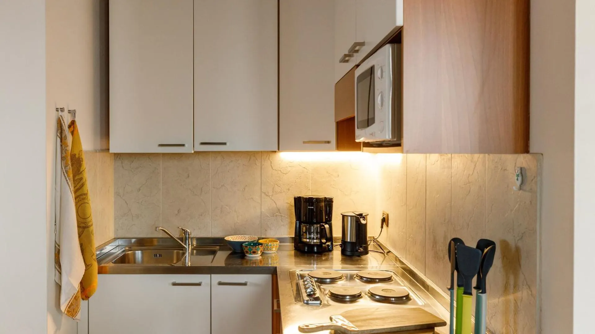 Apartment App. Chiaretto In City Centre Bardolino With P. Italy